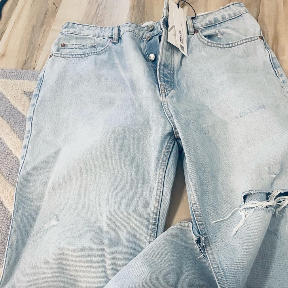 ZARA NWT - Baggy Ripped Cropped Button Down Jeans Size 12 - Picture 7 of 9